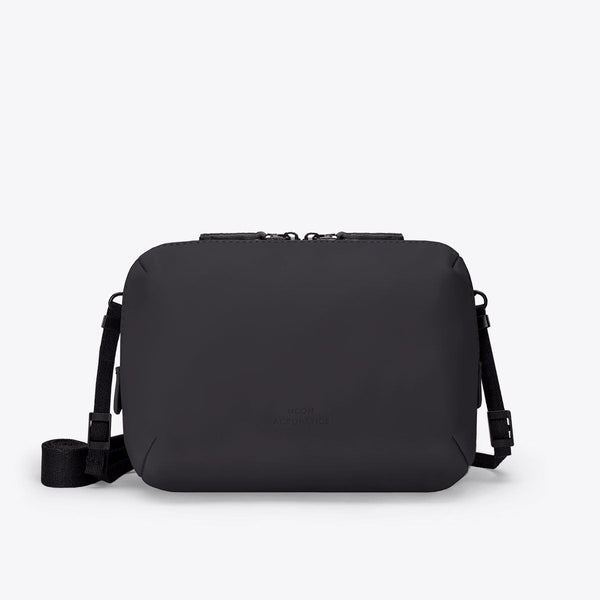 Black / Large