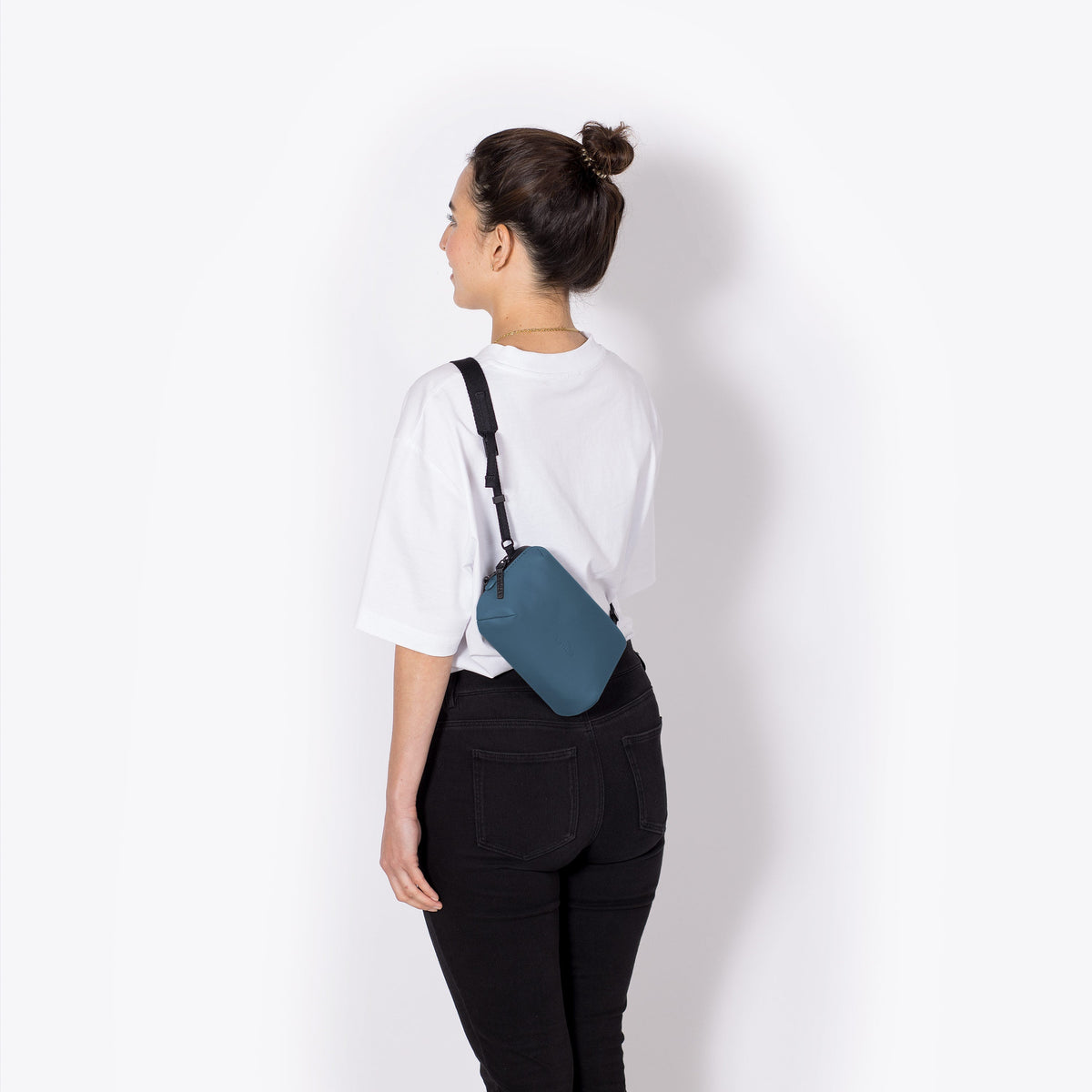 Ando Crossbody Bag - Petrol / Medium