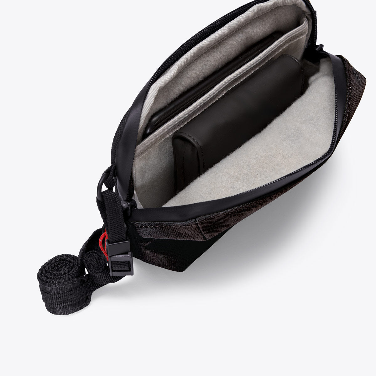 Ando Crossbody Bag - Asphalt Reflective / Medium