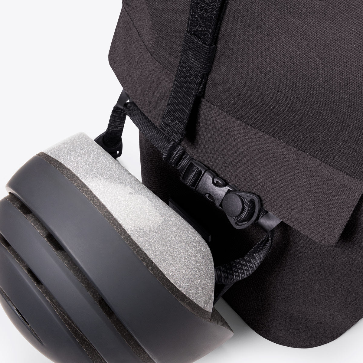 Jannik Roll-Top Backpack - Asphalt Reflective / Medium