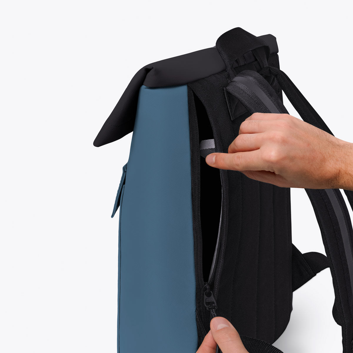 Jasper Roll-Top Backpack - Petrol - Black / Medium