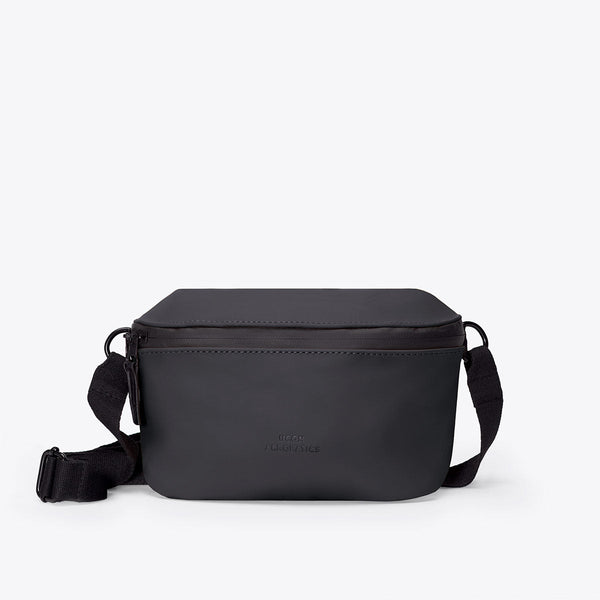 Black / Medium