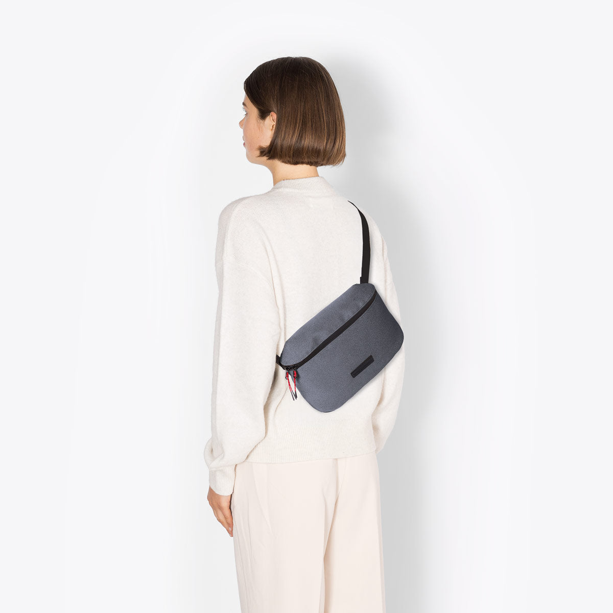 Jona Crossbody Bag - Ocean Blue Reflective / Large