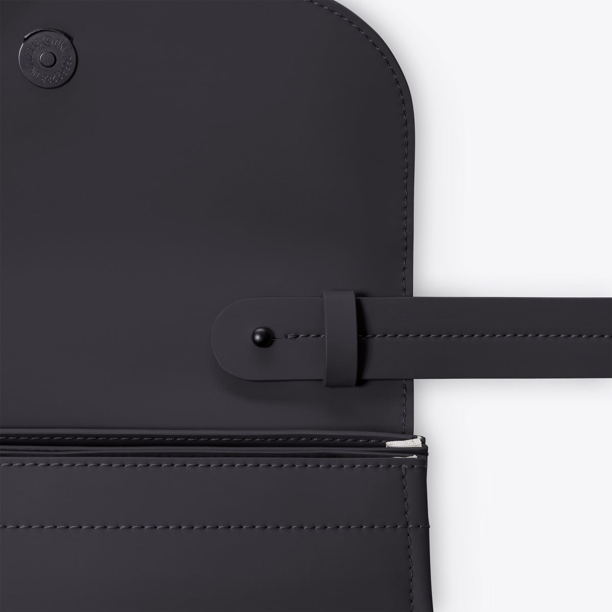 Tomke Shoulder Bag - Black
